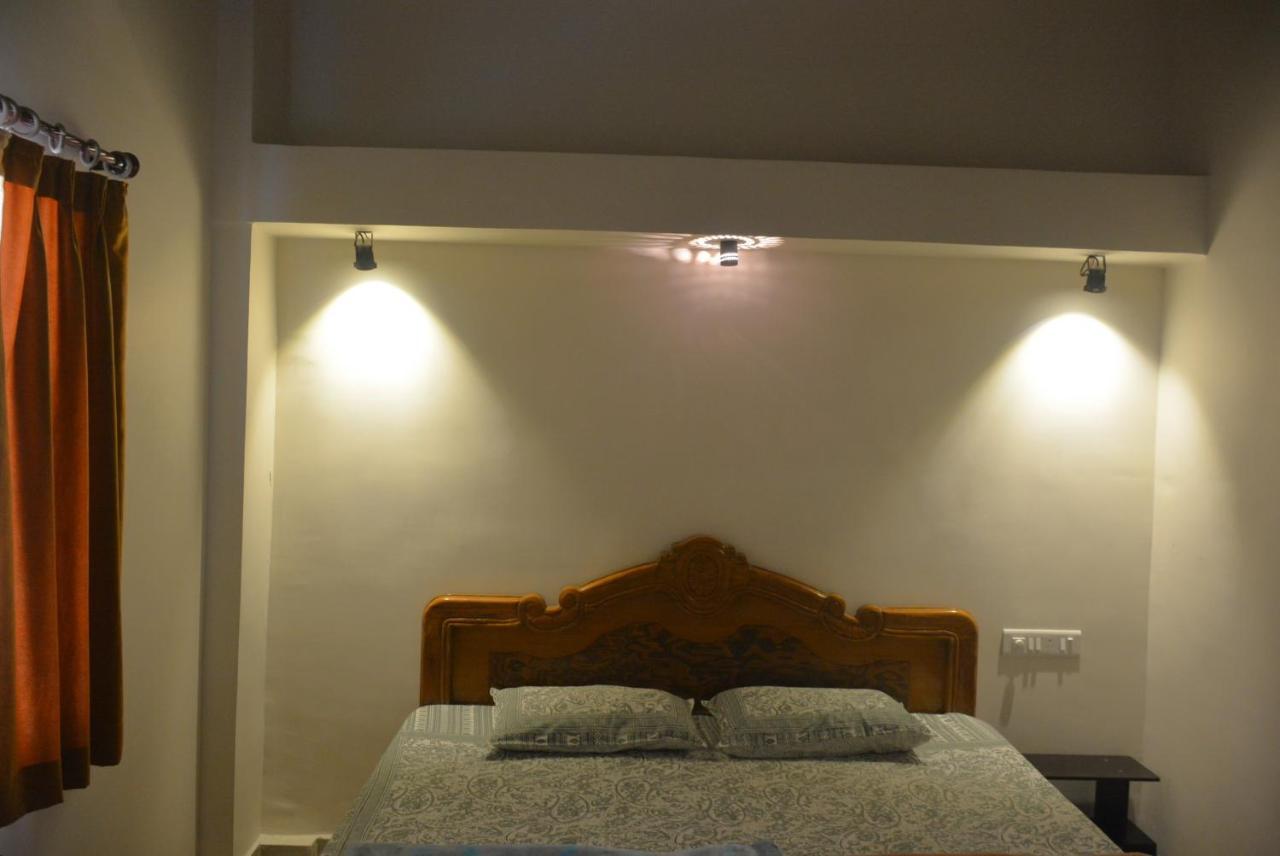 Malaiya Homestay - Grandeur Living Experience 자발푸르 외부 사진