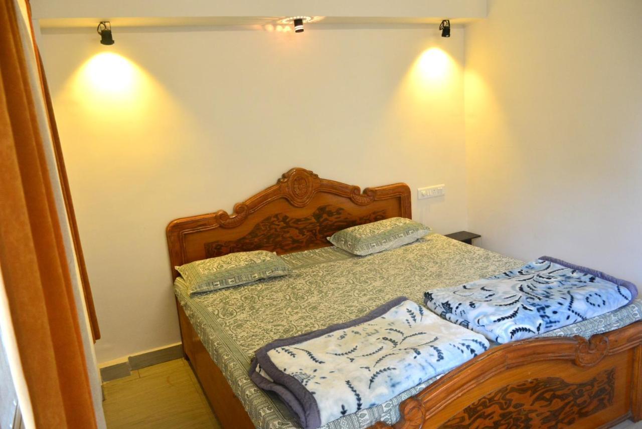 Malaiya Homestay - Grandeur Living Experience 자발푸르 외부 사진